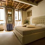 Suite Ghibellina